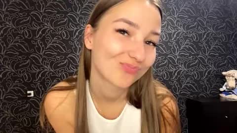 Iris online show from September 19, 3:22 pm