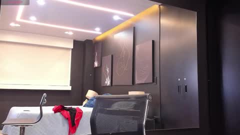 Shanell Moore online show from October 4, 2:11 pm