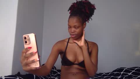 shania_sleigh online show from January 22, 5:48 am