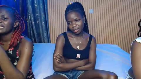 Shaniz online show from November 19, 2:11 am