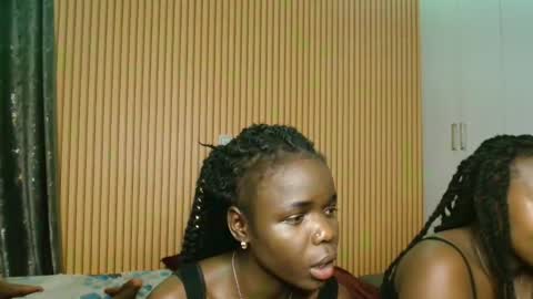 Shaniz online show from November 11, 12:28 am