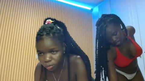 Shaniz online show from November 22, 4:42 pm