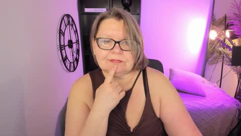 Shannon online show from April 4, 5:06 am