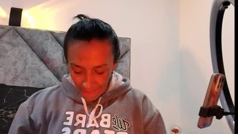 shantey online show from December 4, 11:34 am