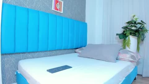 Shantal Stonne  online show from March 3, 3:49 am