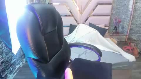 Shara Oz online show from March 2, 5:08 am