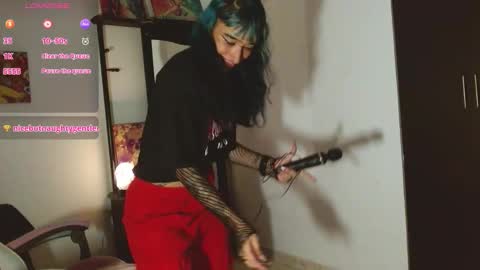 sharaross1 online show from September 16, 6:10 am