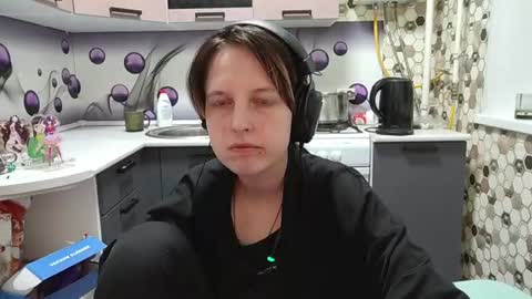 Sara online show from June 20, 6:44 pm