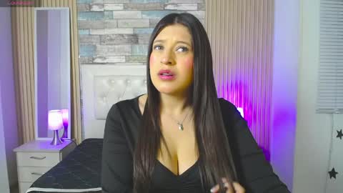 Sharlot online show from June 7, 3:57 am