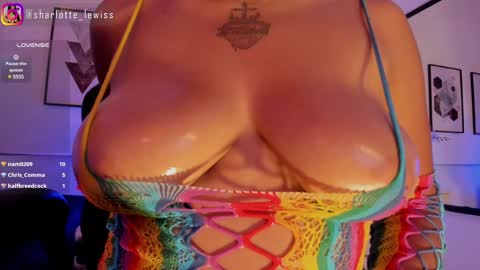    online show from December 18, 8:25 pm