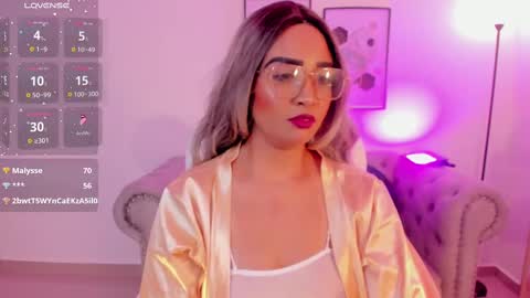 sharon_breezee online show from October 11, 5:12 am