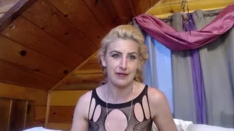 sharqbate online show from March 1, 4:00 pm