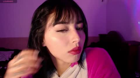 Shayla 3 online show from September 28, 7:03 am