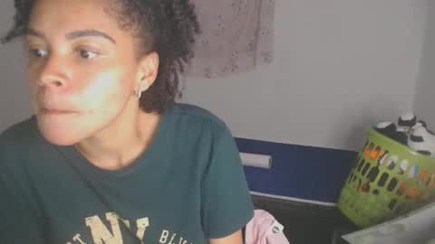 Shayna online show from December 20, 2:26 am