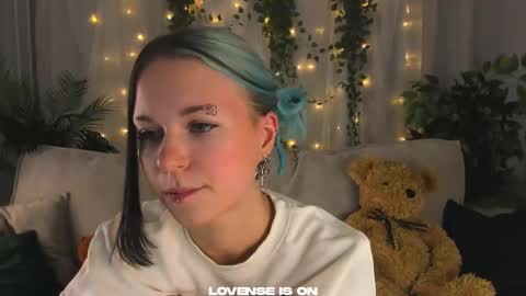 Anika online show from October 5, 12:21 pm