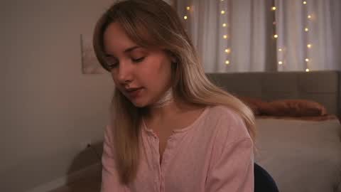 shebuny online show from April 10, 4:40 am