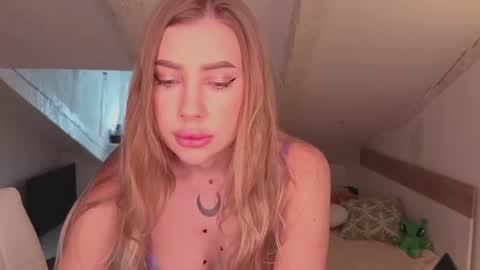 Lilith online show from June 24, 4:44 am