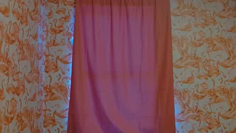 Erika online show from March 10, 10:45 pm