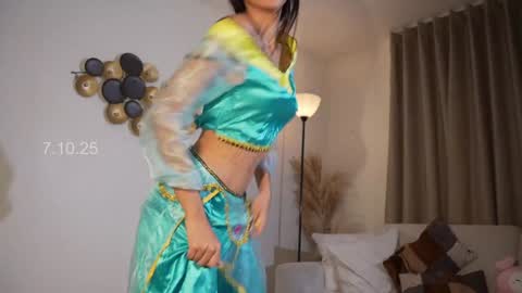  In instagram shena nomy online show from October 8, 12:15 am