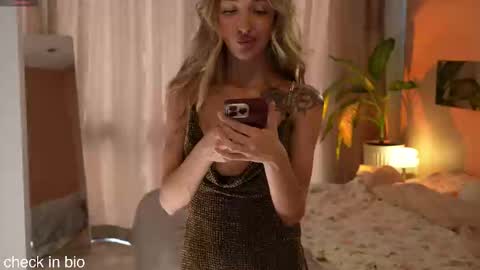 Melissa online show from October 3, 3:55 am