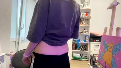 Marie online show from May 11, 2:30 pm