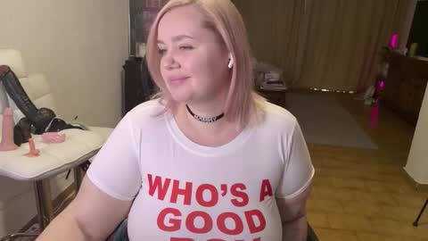 Mimi   online show from January 17, 10:23 am