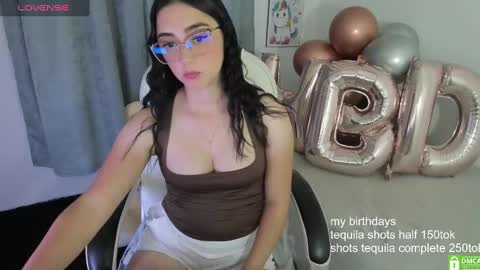 Nahomy online show from January 18, 1:52 am