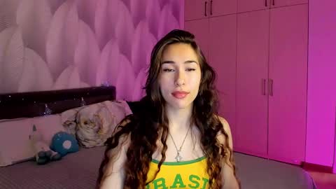 Mika online show from December 3, 2:12 am