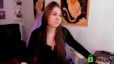 shycherry_ online show from April 6, 1:01 pm