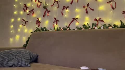 Amelia online show from January 8, 7:18 pm