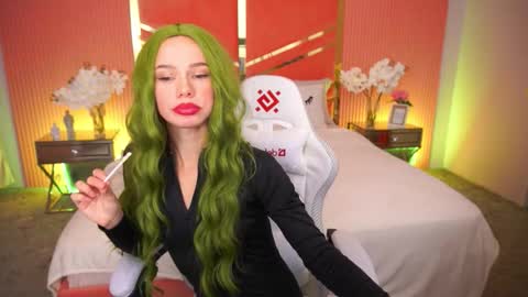 shyysiren online show from September 20, 6:34 am