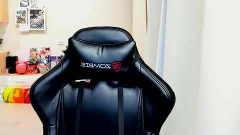 SIA online show from November 2, 2:04 am