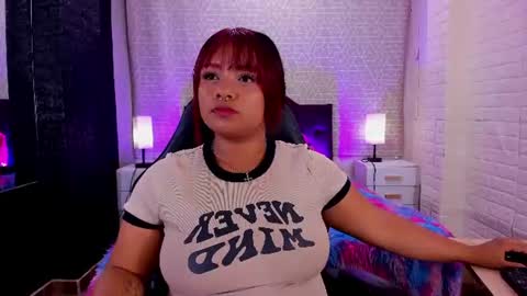 sienna_lux01 online show from July 7, 2:14 am