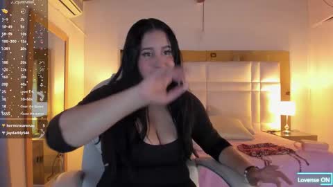 Sienna  online show from January 14, 12:32 pm