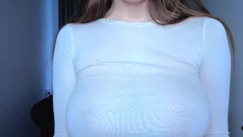 siennasayss online show from May 14, 5:46 am
