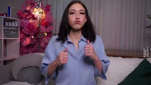 Eva  online show from September 24, 11:09 am