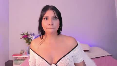 siirena online show from May 20, 9:45 pm