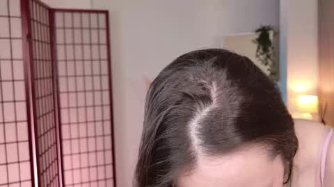 Lily online show from November 25, 9:15 pm