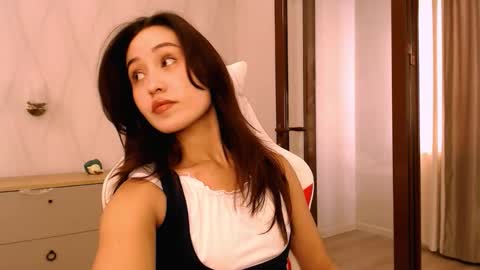 silk_ann online show from September 13, 5:04 am