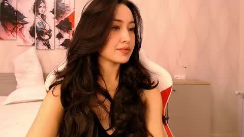 silk_ann online show from October 18, 8:06 am