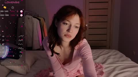 silly___woman online show from March 31, 8:09 pm