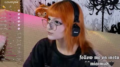 Mia online show from September 14, 7:28 am