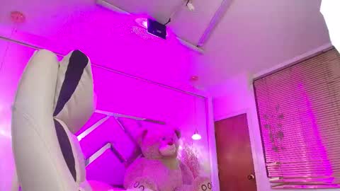 SIlvana  online show from November 26, 1:34 pm