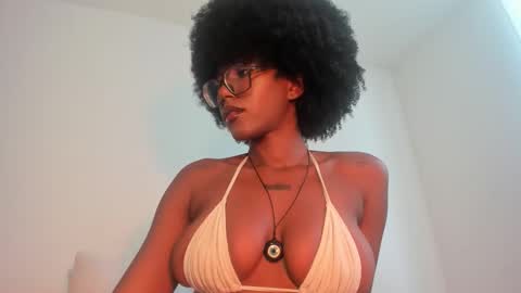 silverosequeen online show from March 16, 2:21 pm