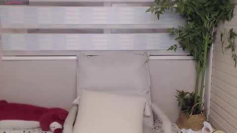 simonastephanie online show from October 15, 3:58 pm