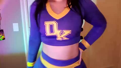 simonesighren online show from October 16, 4:26 am