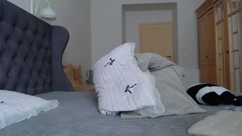 Lina online show from October 16, 12:52 pm