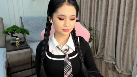 Ellie online show from January 19, 5:15 am