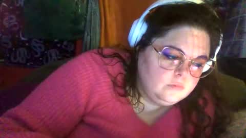 Siofra online show from March 8, 5:39 pm