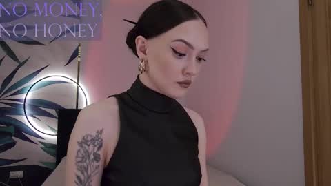 Goddess Sirena online show from March 10, 8:24 pm